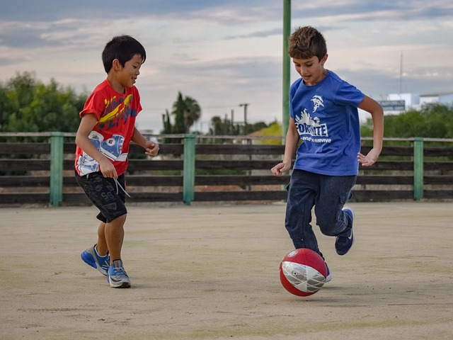 跟队记者：邓弗里斯因脚踝受伤可能缺阵至12月中旬左右
